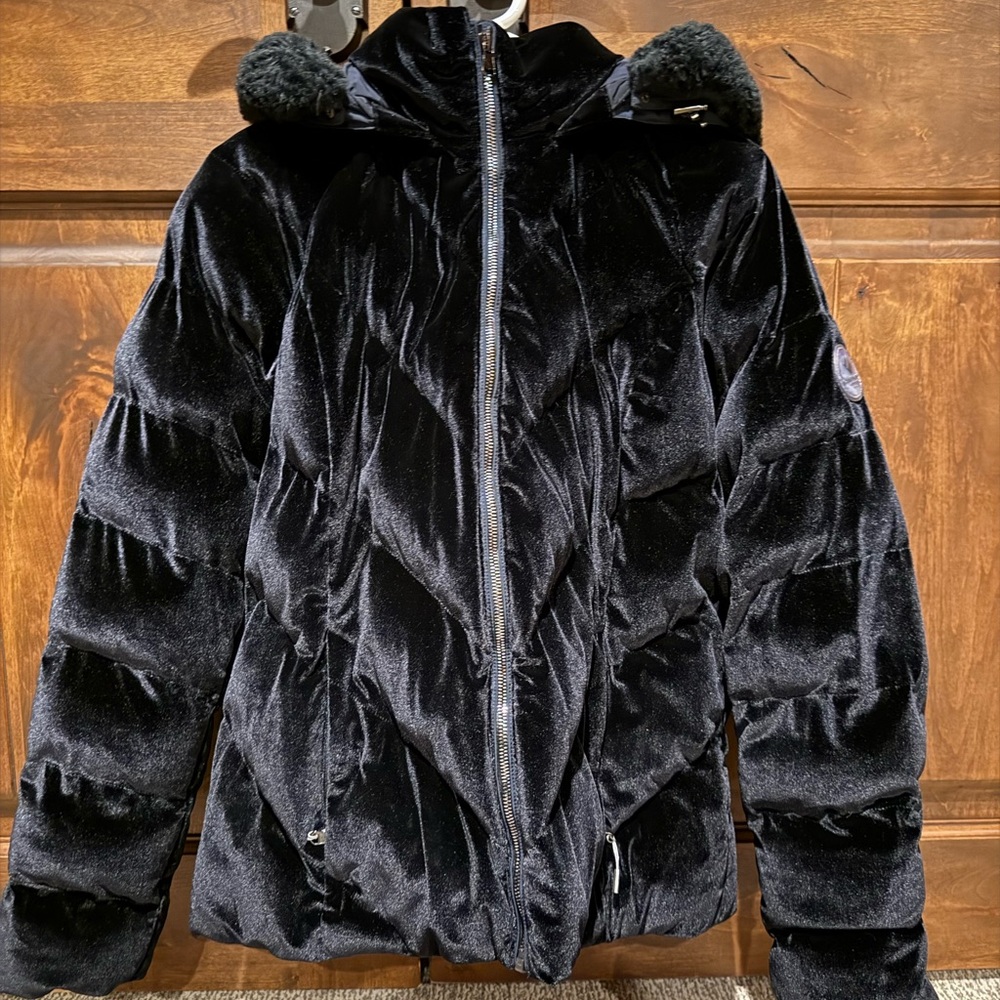 Excellent Condition Black Ski Jacket - image 1